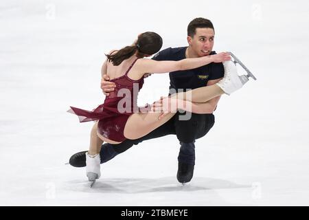 (231208) -- ZAGREB, 8 déc. 2023 (Xinhua) -- Valentina Plazas (L)/Maximiliano Fernandez, des États-Unis, concourent lors de la compétition de patinage libre en couple au Golden Spin de l'ISU à Zagreb, Croatie, le 7 décembre 2023. (Igor Kralj/PIXSELL via Xinhua) Banque D'Images