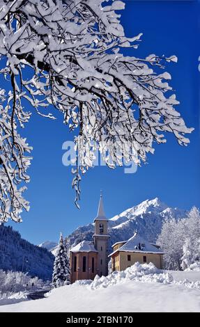 FRANCE, SAVOIE(73) MAURIENNE, SAINT COLOMBAN DES VILLARDS, ÉGLISE Banque D'Images