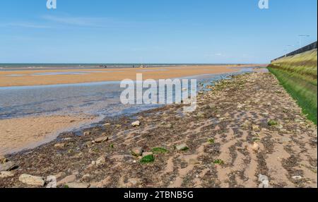 Paysage à Gold Beach près d'Arromanches-les-bains qui était l'une des cinq zones de l'invasion alliée de la France occupée par les Allemands en Normandie Banque D'Images