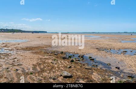 Paysage à Gold Beach près d'Arromanches-les-bains qui était l'une des cinq zones de l'invasion alliée de la France occupée par les Allemands en Normandie Banque D'Images