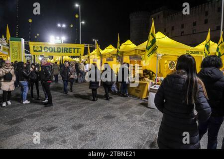 Le village Coldiretti avec plus de 200 stands, dont 100 avec des produits typiques de la terre et d'autres spécialités italiennes Banque D'Images