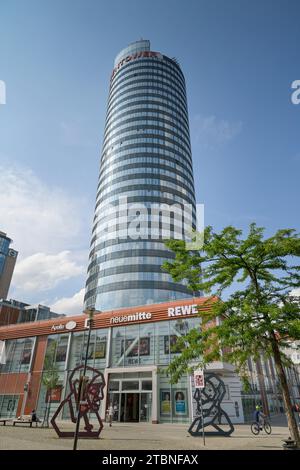 Bürohaus Jentower, Einkaufszentrum NeueMitte, Jena, Thüringen, Allemagne Banque D'Images