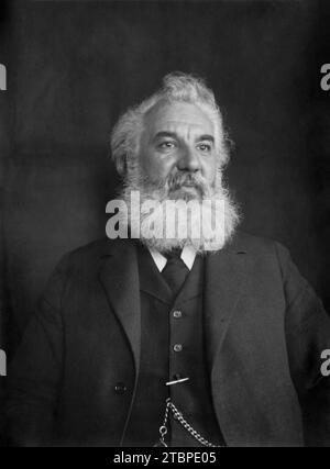 Alexander Graham Bell. Circa 1904. Par Frank Boteler. Banque D'Images