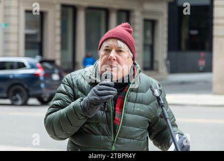 7 décembre 2023. Boston, ma. Les manifestants se rassemblent au 53 bureaux de State Street de Jeffrey Leerink, le principal conducteur du hangar à jet privé controversé expansi Banque D'Images