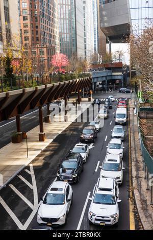 L'épi est une passerelle en espace dur qui relie la Highline au hall de train Moynihan, 2023, New York, États-Unis Banque D'Images