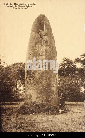 Menhir de champ-Dolent - Dol-de-Bretagne, France - CARTE POSTALE ANCIENNE Banque D'Images