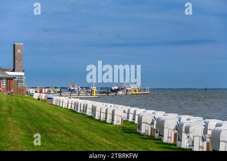 Allemagne, Basse-Saxe, Frise orientale, Wilhelmshaven, South Beach, vue sur la baie de Jade Banque D'Images