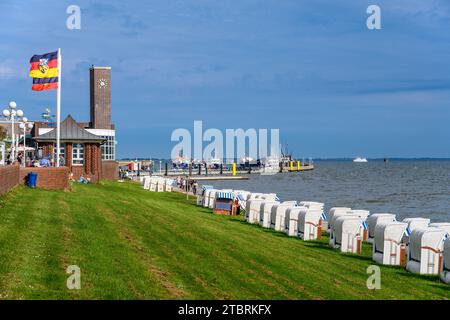 Allemagne, Basse-Saxe, Frise orientale, Wilhelmshaven, South Beach, vue sur la baie de Jade Banque D'Images