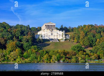 Walhalla au-dessus du Danube, près de Donaustauf, Ratisbonne, Bavière, Allemagne, Europe Banque D'Images