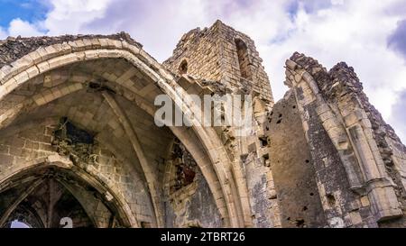 L'église notre Dame des Oubiels près du Portel des Corbières a été construite entre les XIII et XIV siècles. Il a été utilisé comme escale sur le chemin de Compostelle. Monument historique. Banque D'Images