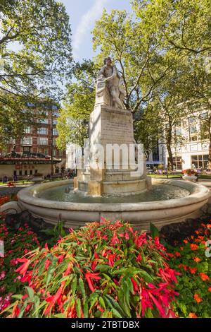 Angleterre, Londres, Leicester Square, William Shakespeare Statue Banque D'Images