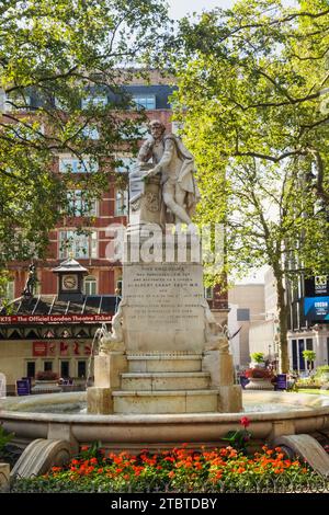 Angleterre, Londres, Leicester Square, William Shakespeare Statue Banque D'Images