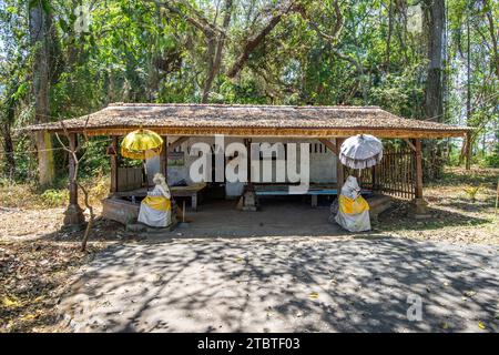 Taman Festival Bali, Padang Galak, un lieu perdu à Bali, Indonésie, un ancien parc aquatique et d'attractions qui est en train d'être récupéré par la nature Banque D'Images