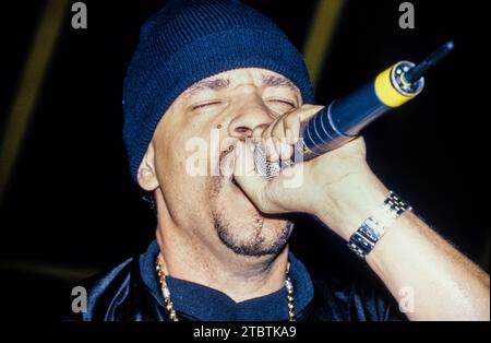 ICE T, READING FESTIVAL, 1999 : Rappeur Ice-T sur la scène de danse au Reading Festival, Angleterre, Royaume-Uni le 29 août 1999. Photo : Rob Watkins Banque D'Images