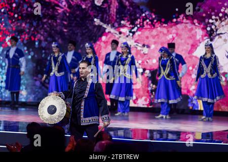 Ambiance lors de la cérémonie de remise du Prix FIA 2023 à Baky le 8 décembre 2023 au Bakou Convention Center à Bakou, Azerbaïdjan Credit : Independent photo Agency/Alamy Live News Banque D'Images