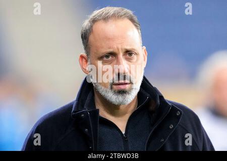 Sinsheim, Deutschland. 08 décembre 2023. Pellegrino Matarazzo (Rino, entraîneur, Cheftrainer, Hoffenheim), Einzelbild, Einzelfoto, Aktion, action, Porträt, Portrait, 08.12.2023, Sinsheim (Deutschland), Fussball, Bundesliga, TSG 1899 Hoffenheim - VfL Bochum, DFB/DFL LES RÈGLEMENTS INTERDISENT TOUTE UTILISATION DE PHOTOGRAPHIES COMME SÉQUENCES D'IMAGES ET/OU QUASI-VIDÉO. Crédit : dpa/Alamy Live News Banque D'Images