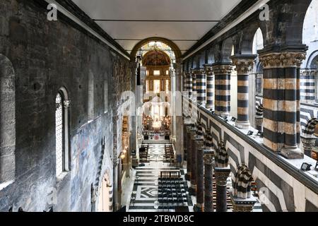 Gênes, Italie - 29 juillet 2022 : Cathédrale Saint-Laurent, (Cattedrale di San Lorenzo) à Gênes, Italie. Banque D'Images