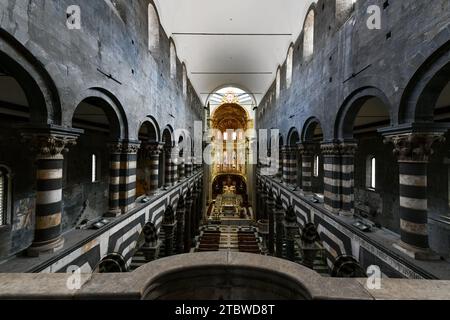 Gênes, Italie - 29 juillet 2022 : Cathédrale Saint-Laurent, (Cattedrale di San Lorenzo) à Gênes, Italie. Banque D'Images