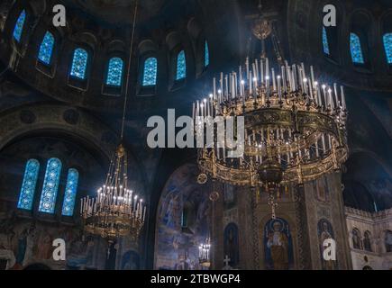 Une photo de l'intérieur de la cathédrale Alexandre Nevski, à Sofia Banque D'Images