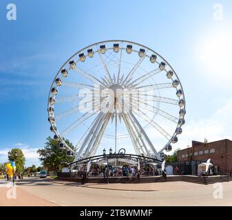 Une photo de la grande roue AmberSky à Gdansk Banque D'Images