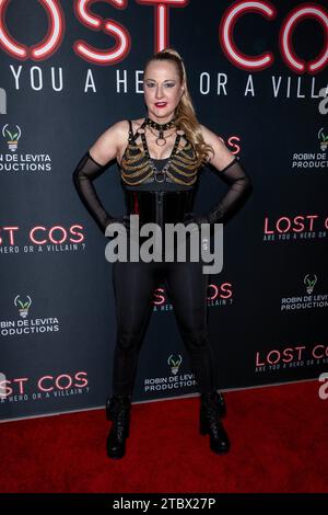 Los Angeles, États-Unis. 08 décembre 2023. L'actrice DeeDee Luxe assiste à la première du film cosplay de Los Angeles LOST COS au Laemmle NoHo 7 Cinemas, Los Angeles, CA 8 décembre 2023 Credit : Eugene Powers/Alamy Live News Banque D'Images
