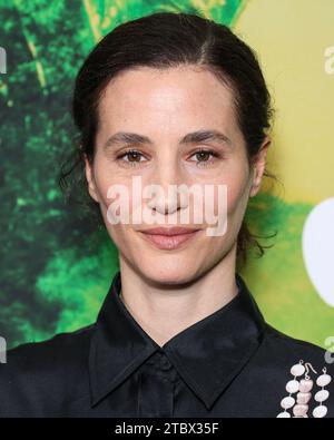 West Hollywood, États-Unis. 08 décembre 2023. WEST HOLLYWOOD, LOS ANGELES, CALIFORNIE, États-Unis - DÉCEMBRE 08 : l'actrice française Elisa Lasowski arrive à l'appel photo de Los Angeles de 'Monarch: la saison 1 de Legacy of Monsters s'est tenue au London West Hollywood à Beverly Hills le 8 décembre 2023 à West Hollywood, Los Angeles, Californie, États-Unis. (Photo de Xavier Collin/image Press Agency) crédit : image Press Agency/Alamy Live News Banque D'Images