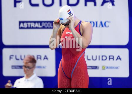 Otopeni, Roumanie. 09 décembre 2023. OTOPENI, ROUMANIE - DÉCEMBRE 9 : Tessa Giele des pays-Bas avant de concourir dans le 50m papillon féminin lors des Championnats d'Europe de natation sur parcours court 2023 le 9 décembre 2023 à Otopeni, Roumanie. (Photo Nikola Krstic/Agence BSR) crédit : Agence BSR/Alamy Live News Banque D'Images