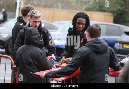 Les joueurs de Middlesbrough arrivent avant le Sky Bet Championship Match Middlesbrough vs Ipswich Town au Riverside Stadium, Middlesbrough, Royaume-Uni, le 9 décembre 2023 (photo de Nigel Roddis/News Images) Banque D'Images