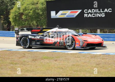 2023 IMSA WeatherTech Sportscar Championship 12 heures de Sebring GTP Class #31 Cadillac V-Series.R. Banque D'Images