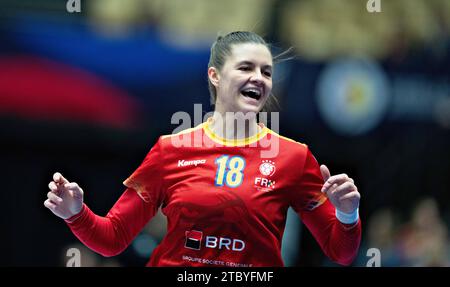 Herning, Danemark. 9 décembre 2023, Daria Bucur de Roumanie (18) lors du match du Championnat du monde IHF de Handball féminin entre la Roumanie et le Japon dans le tour principal Groupe 3 à Jyske Bank Boxen à Herning Danemark, samedi 9 décembre 2023. Crédit : Ritzau/Alamy Live News Banque D'Images