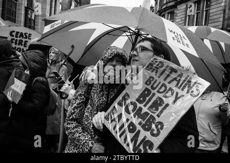 Manifestation pro-palestinienne organisée à Glasgow le 9 décembre 2023 par la Coalition Stop the War Banque D'Images