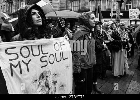 Manifestation pro-palestinienne organisée à Glasgow le 9 décembre 2023 par la Coalition Stop the War Banque D'Images