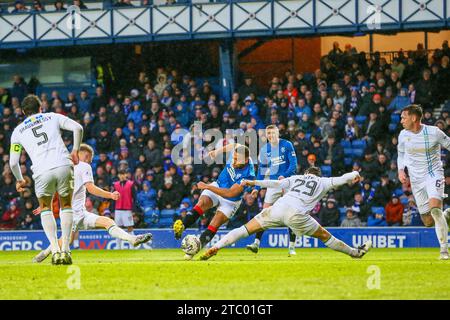 Glasgow, Royaume-Uni. 09 décembre 23. Glasgow, Royaume-Uni. Les Rangers affrontent Dundee à l'Ibrox Stadium, Glasgow, Écosse, Royaume-Uni dans un Scottish Premiership Match. Crédit : Findlay/Alamy Live News Banque D'Images