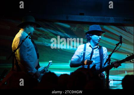 Margate, Royaume-Uni. 9 décembre 2023. Les Libertines lancent un week-end extravagance à Margate avec un spectacle complet au Lido, pour célébrer leur prochain album 'All Quiet on the Eastern Esplanade'. Cristina Massei/Alamy Live News Banque D'Images