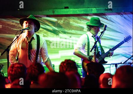 Margate, Royaume-Uni. 9 décembre 2023. Les Libertines lancent un week-end extravagance à Margate avec un spectacle complet au Lido, pour célébrer leur prochain album 'All Quiet on the Eastern Esplanade'. Cristina Massei/Alamy Live News Banque D'Images