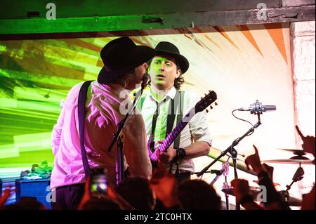 Margate, Royaume-Uni. 9 décembre 2023. Les Libertines lancent un week-end extravagance à Margate avec un spectacle complet au Lido, pour célébrer leur prochain album 'All Quiet on the Eastern Esplanade'. Cristina Massei/Alamy Live News Banque D'Images