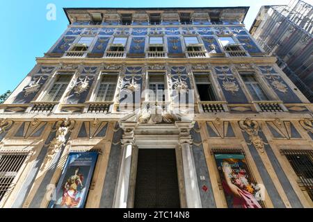 Gênes, Italie - 31 juillet 2022 : Palazzo Podesta via Garibald à Gênes, Italie. Banque D'Images