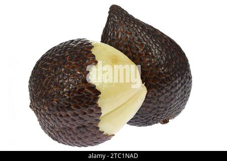 fruit de salak isolé sur fond blanc Banque D'Images