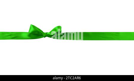 Ruban de satin avec la couleur vert arc isolé sur fond blanc, élément Banque D'Images