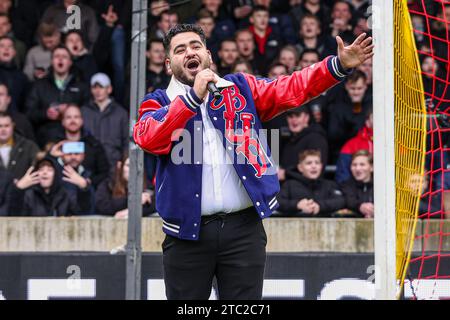 DEVENTER, PAYS-BAS - DÉCEMBRE 10 : Ammar Bozoglu joue la première partie lors du match néerlandais d'Eredivisie entre Go Ahead Eagles et FC Utrecht à de Adelaarshorst le 10 décembre 2023 à Deventer, pays-Bas (photo de Henny Meijerink/Orange Pictures) Banque D'Images