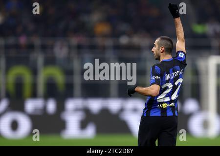 Milan, Italie. 09 décembre 2023. Henrikh Mkhitaryan du FC Internazionale gestes lors du match de football Serie A entre FC Internazionale et Udinese Calcio au Stadio Giuseppe Meazza le 9 décembre 2023 à Milan Italie . Crédit : Marco Canoniero/Alamy Live News Banque D'Images