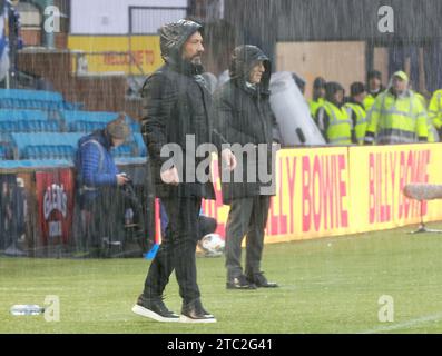 Derek McInnes, Manager de Kilmarnock, regarde pendant le match de Cinch Premiership au BBSP Stadium Rugby Park, Kilmarnock. Date de la photo : dimanche 10 décembre 2023. Banque D'Images