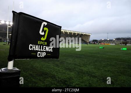 Vue générale d'un drapeau portant la marque EPCR Challenge Cup avant le match EPCR Challenge Cup à Kingston Park, Newcastle upon Tyne. Date de la photo : dimanche 10 décembre 2023. Banque D'Images