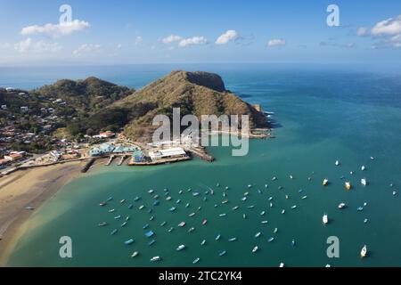 Terminal de croisière au Nicaragua San Juan Del sur vue aérienne sur drone Banque D'Images