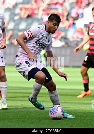 Parramatta, Australie. 10 décembre 2023. Zinédine Machach du Melbourne Victory FC est en action lors du match de la saison 7 de la A-League 2023/24 entre le Western Sydney Wanderers FC et le Melbourne Victory FC qui s'est tenu au CommBank Stadium. Score final ; victoire de Melbourne 4:3 Western Sydney Wanderers. Crédit : SOPA Images Limited/Alamy Live News Banque D'Images