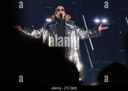 Bogota, Colombie. 09 décembre 2023. Neil Tennant, le chanteur du duo PET Shop Boys, se produit à Bogota, en Colombie, le 9 décembre 2023. (Photo de Daniel Garzon Herazo/NurPhoto) crédit : NurPhoto SRL/Alamy Live News Banque D'Images