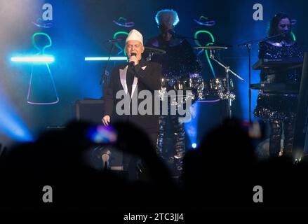 Bogota, Colombie. 09 décembre 2023. Neil Tennant, le chanteur du duo PET Shop Boys, se produit à Bogota, en Colombie, le 9 décembre 2023. (Photo de Daniel Garzon Herazo/NurPhoto) crédit : NurPhoto SRL/Alamy Live News Banque D'Images