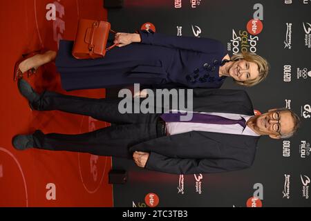 Zaventem, Belgique. 10 décembre 2023. Invités non identifiés photographiés sur le tapis rouge à l'arrivée pour le spectacle de remise des prix 'Sportgala', pour annoncer le sport femmes et hommes de l'année 2023, dimanche 10 décembre 2023 à Zaventem. BELGA PHOTO ERIC LALMAND crédit : Belga News Agency/Alamy Live News Banque D'Images