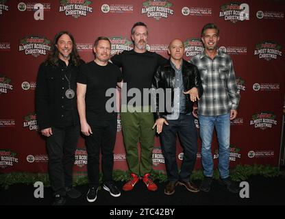 Inglewood, États-Unis. 09 décembre 2023. Tim Mahoney, Doug 'sa' Martinez, Chad Sexton, Nick Hexum et Aaron 'P-Nut' Wills de 311 assistent au KROQ Almost Acoustic Christmas 2023 d'Audacy au Kia Forum le 09 décembre 2023 à Inglewood, Californie. Photo:crash/imageSPACE crédit : Imagespace/Alamy Live News Banque D'Images