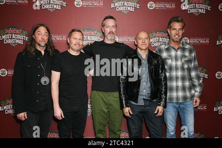 Inglewood, États-Unis. 09 décembre 2023. Tim Mahoney, Doug 'sa' Martinez, Chad Sexton, Nick Hexum et Aaron 'P-Nut' Wills de 311 assistent au KROQ Almost Acoustic Christmas 2023 d'Audacy au Kia Forum le 09 décembre 2023 à Inglewood, Californie. Photo:crash/imageSPACE/Sipa USA crédit : SIPA USA/Alamy Live News Banque D'Images